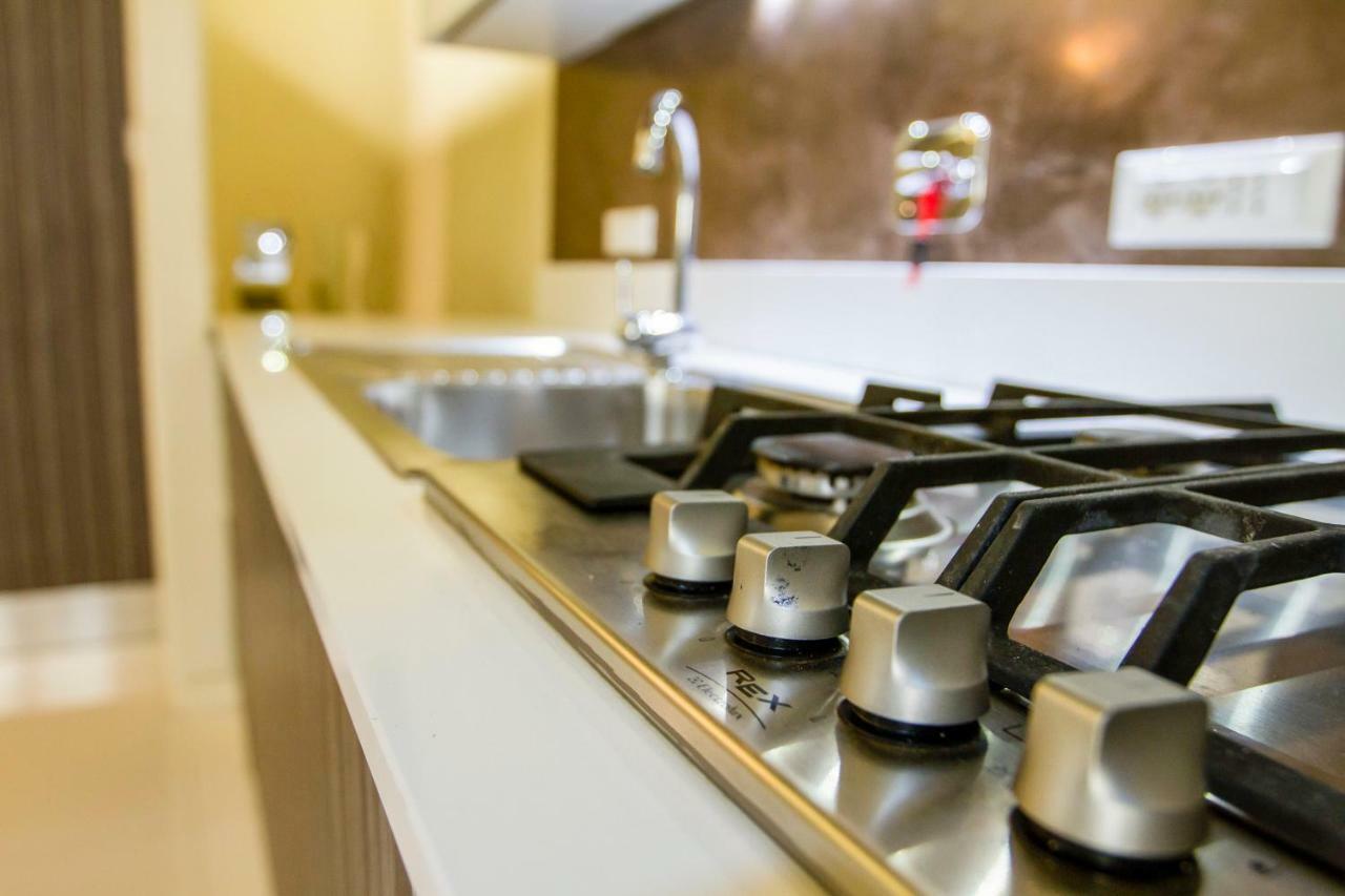 Luxrent Apartment Castello Турин Экстерьер фото